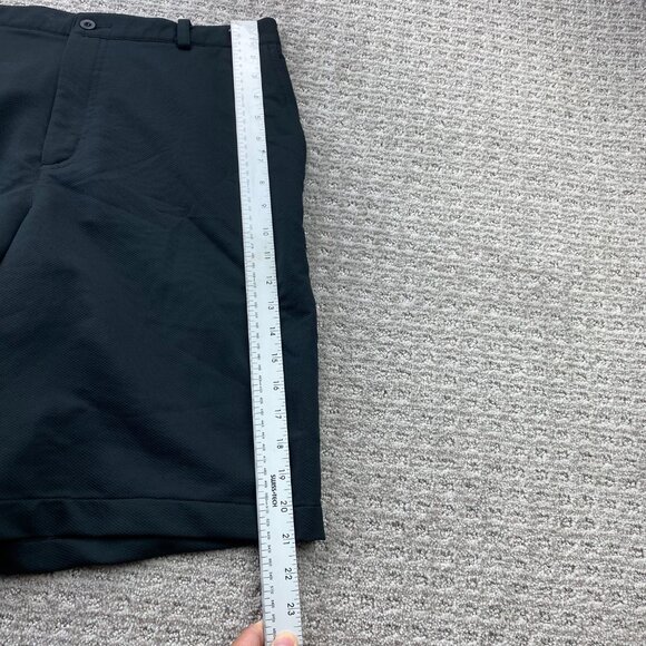 Nike Golf Shorts Size 34 Medium M Black Golfing Golfer Activewear Sports Casual - Picture 9 of 13